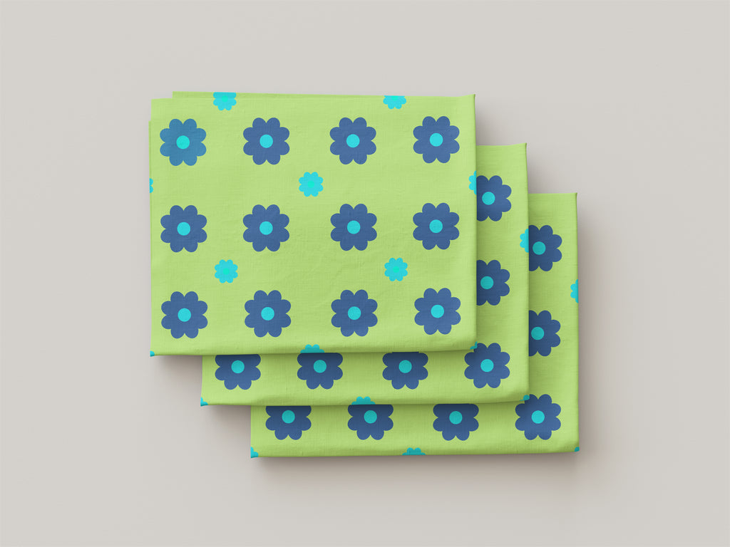 Blue Flowers on Green Background (M17425)